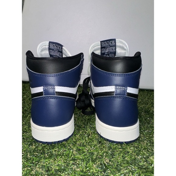 Jordan 1 Midnight Navy Size 5 Men's - Picture 6 of 8
